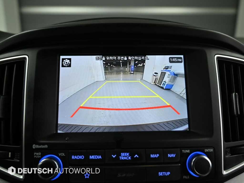 Hyundai Starex — photo 15