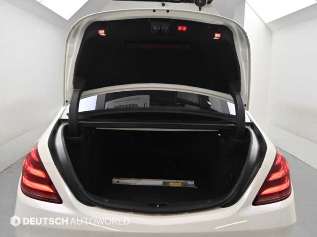 Mercedes-Benz S-Class — photo 20