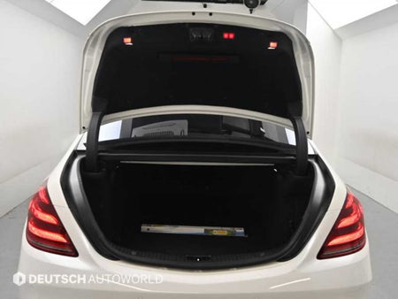 Mercedes-Benz S-Class — photo 20