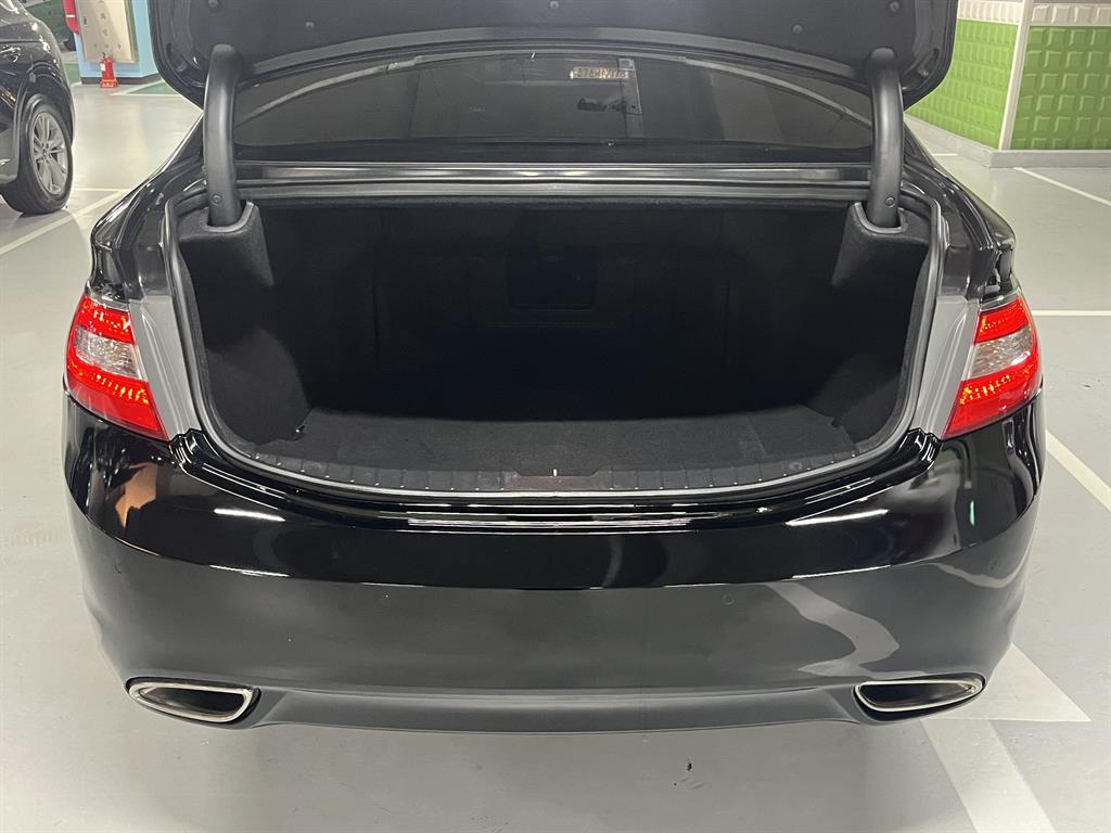 Hyundai Grandeur — photo 17