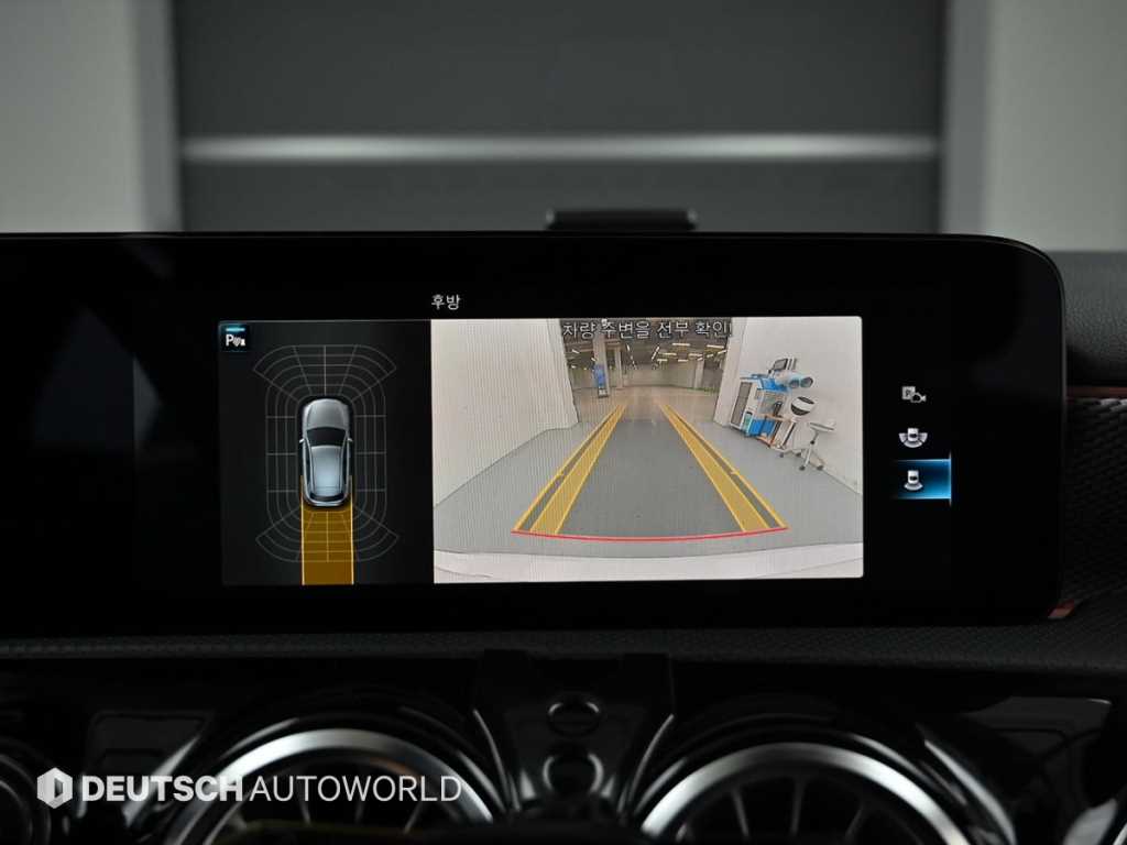 Mercedes-Benz A-Class — photo 15