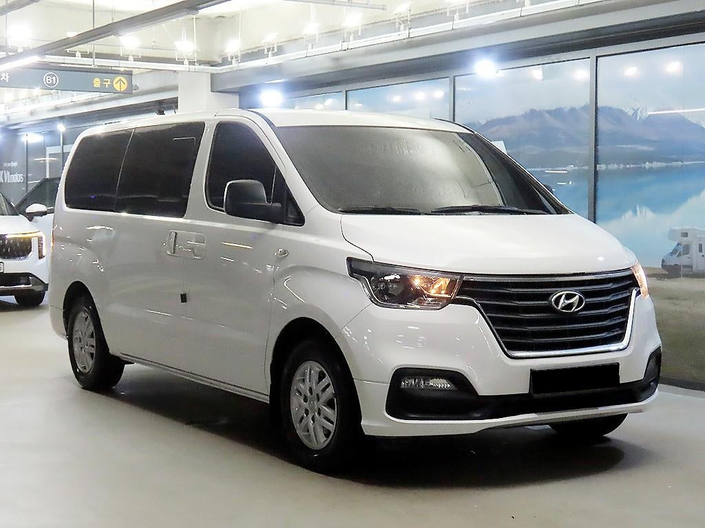 Hyundai Starex — photo 01