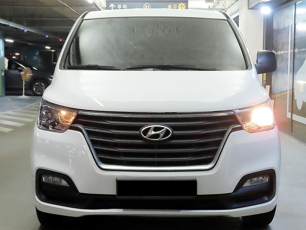 Hyundai Starex — photo 02