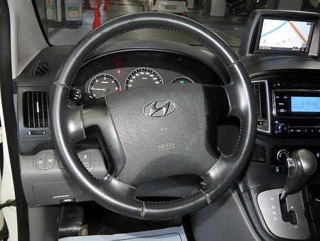 Hyundai Starex — photo 08