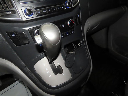 Hyundai Starex — photo 12