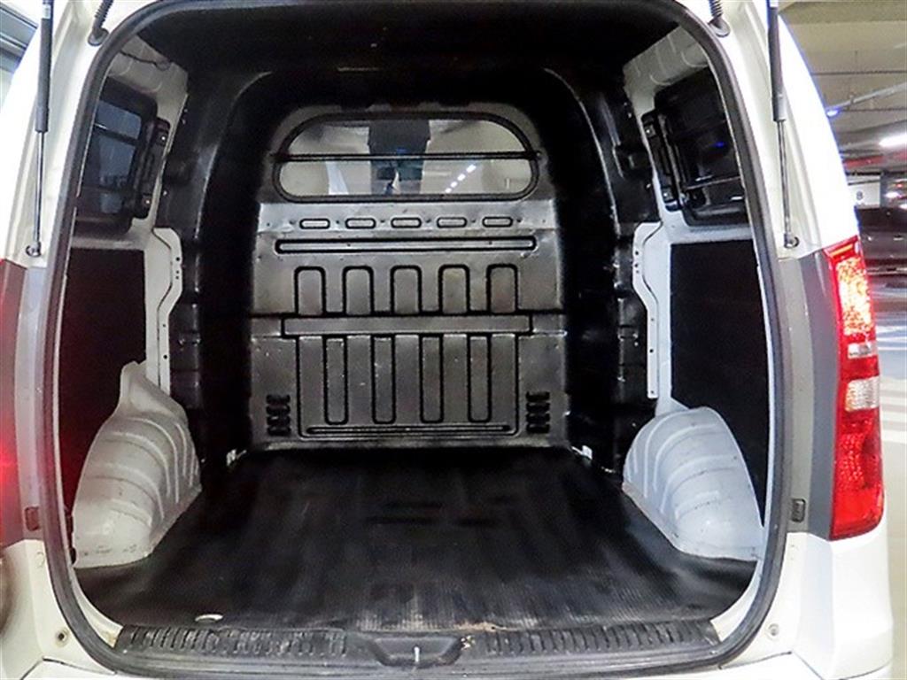 Hyundai Starex — photo 18