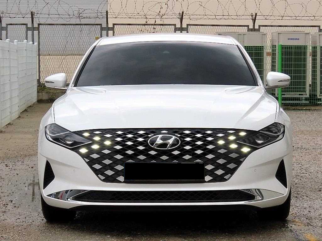 Hyundai Grandeur — photo 01