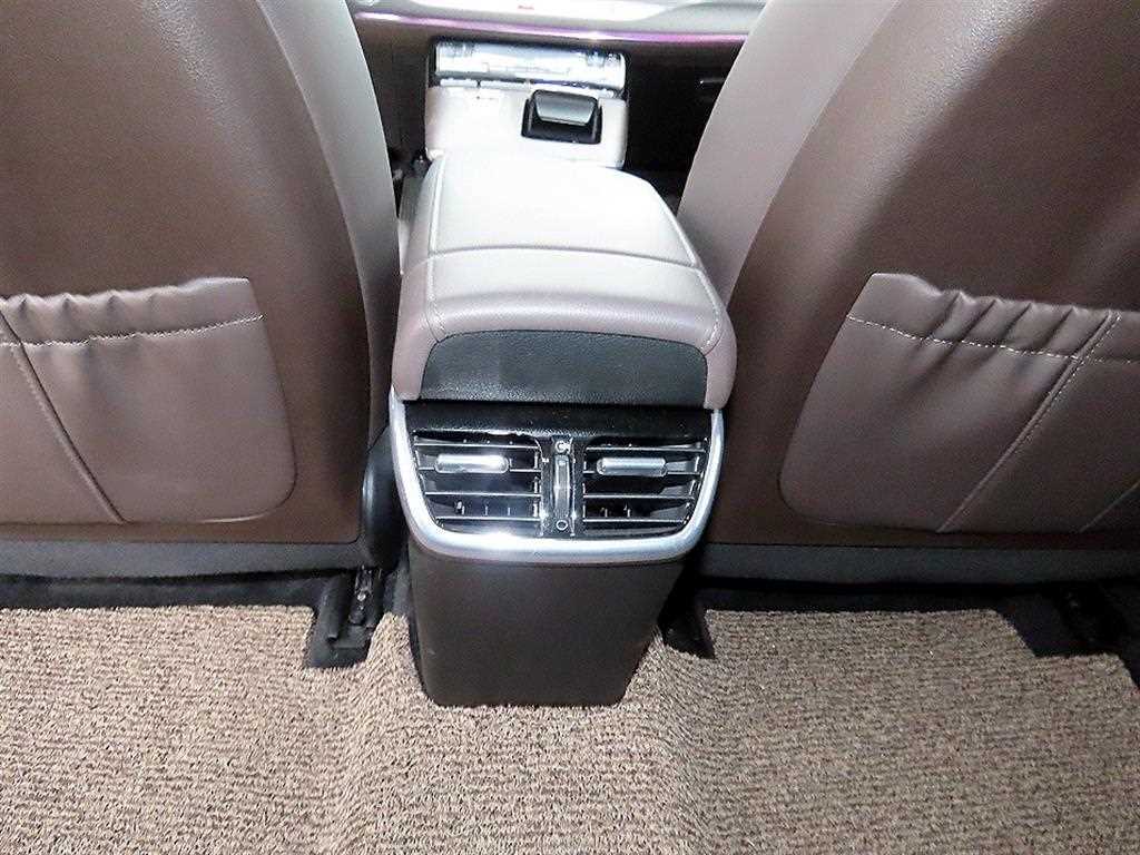 Hyundai Grandeur — photo 16