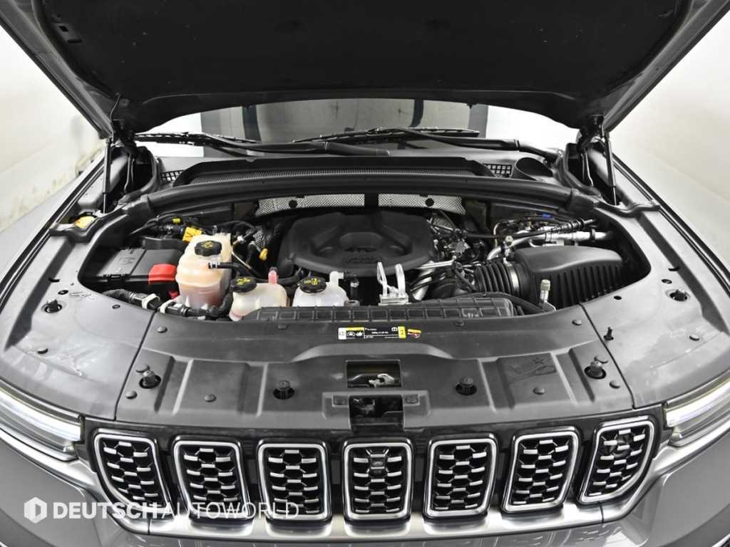 Jeep Cherokee — photo 06