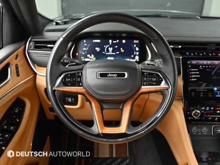 Jeep Cherokee — photo 13
