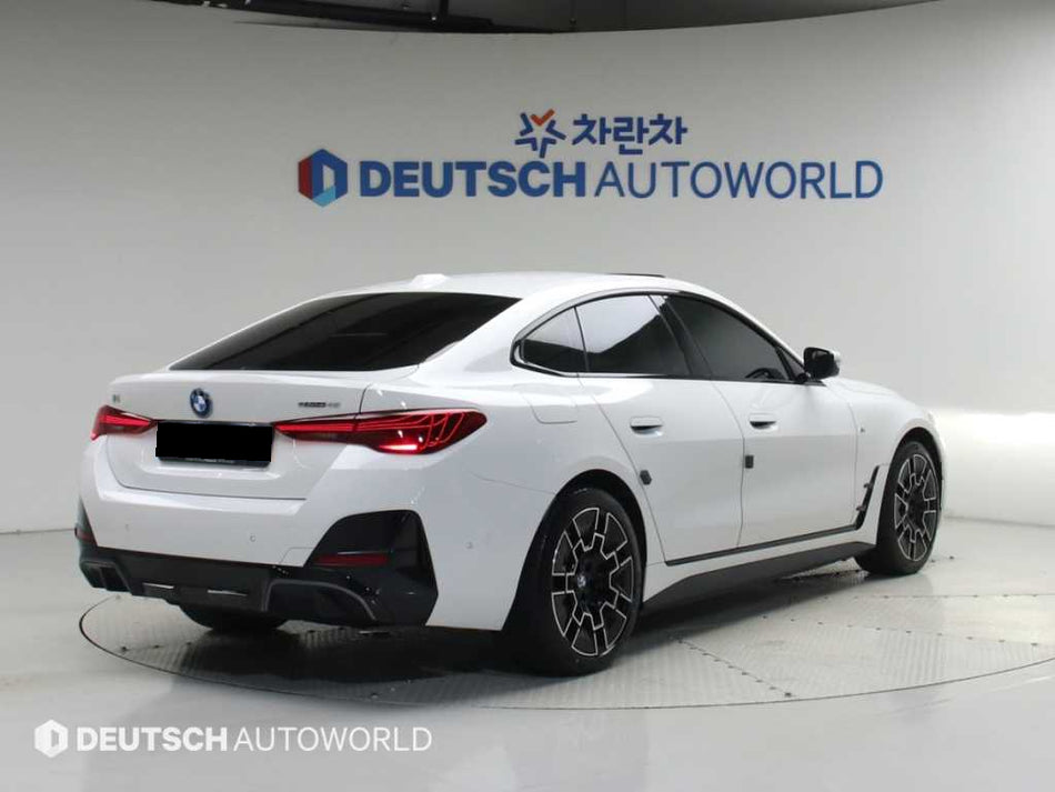BMW i4 — photo 02