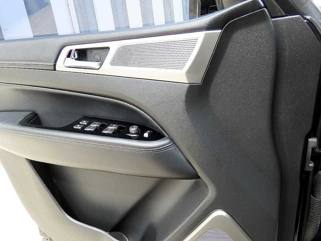 KGM Rexton — photo 11
