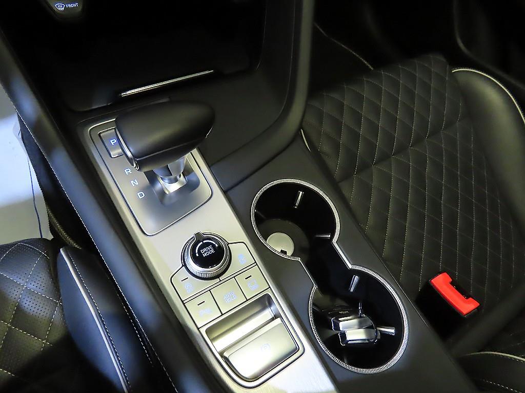 Genesis G70 — photo 12