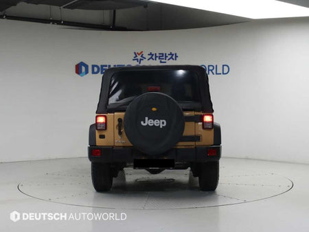 Jeep Wrangler — photo 04