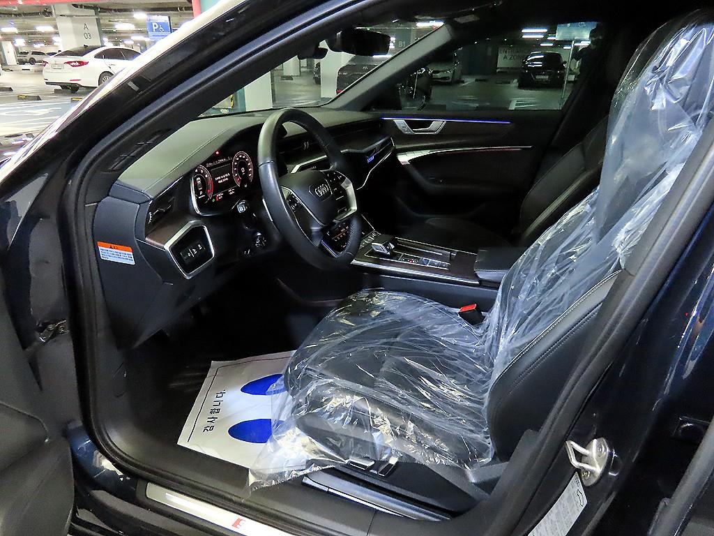Audi A6 — photo 06