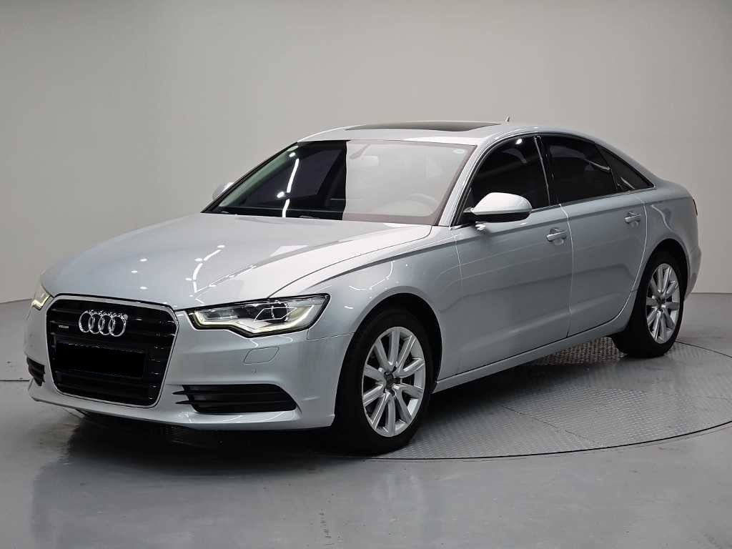 Audi A6 — photo 01