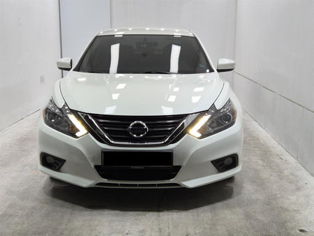 Nissan Altima — photo 01