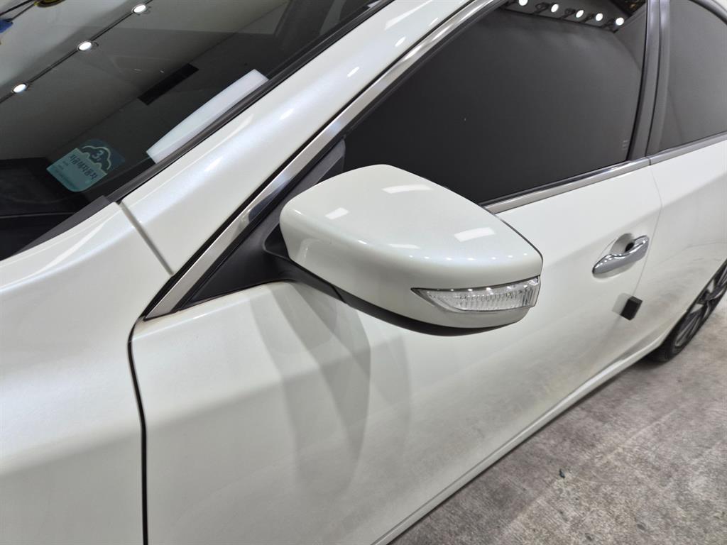 Nissan Altima — photo 06