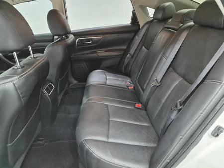 Nissan Altima — photo 07