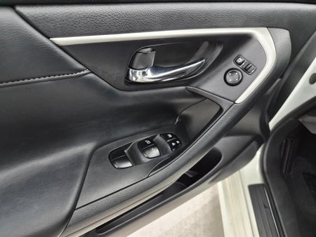 Nissan Altima — photo 12