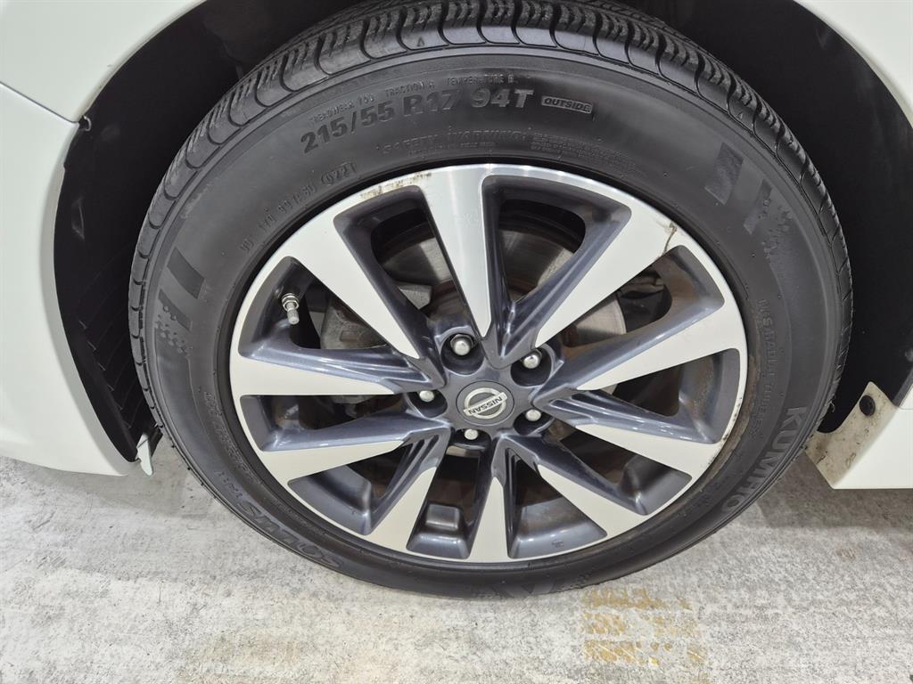 Nissan Altima — photo 19
