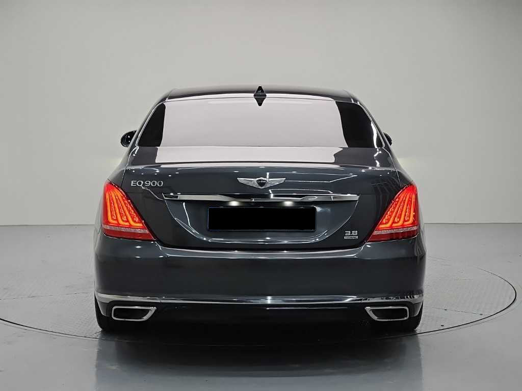 Genesis EQ900 — photo 03