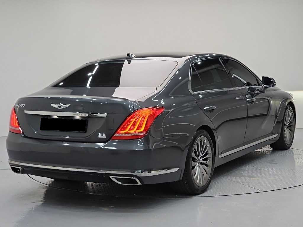 Genesis EQ900 — photo 04
