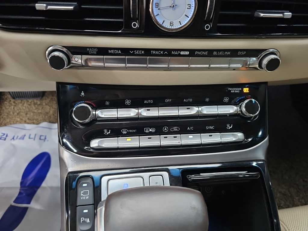 Genesis EQ900 — photo 10