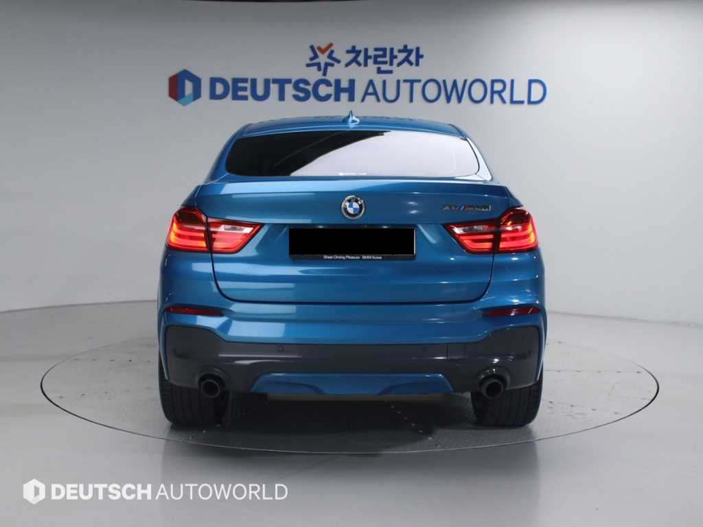 BMW X4 — photo 04