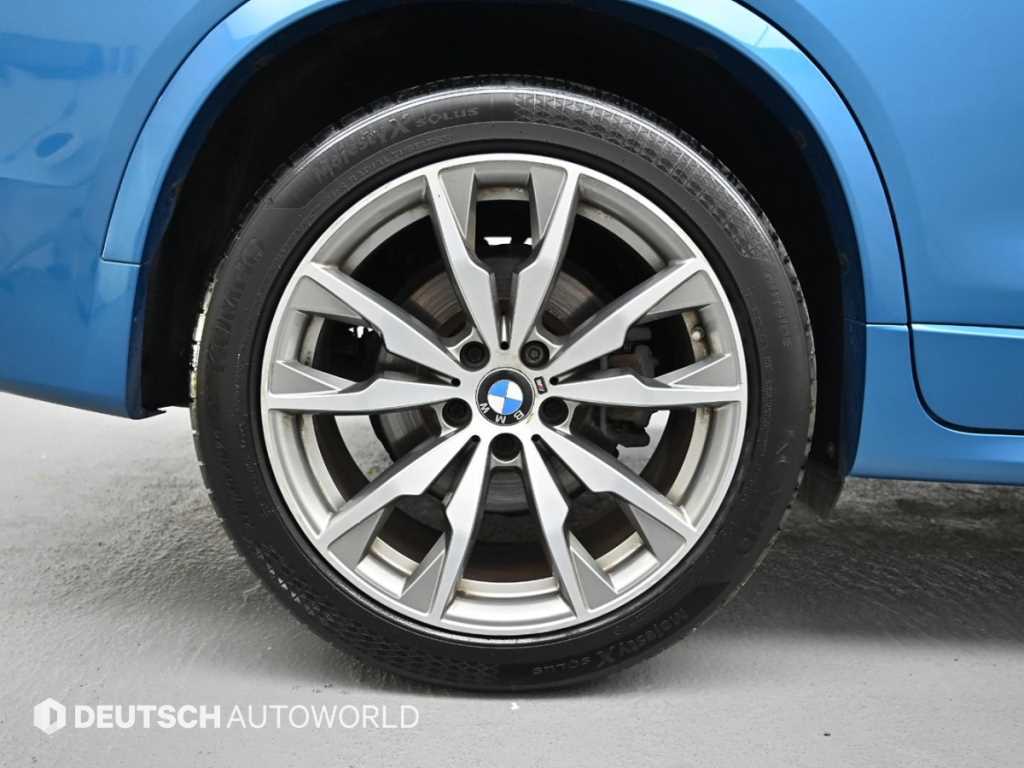 BMW X4 — photo 05