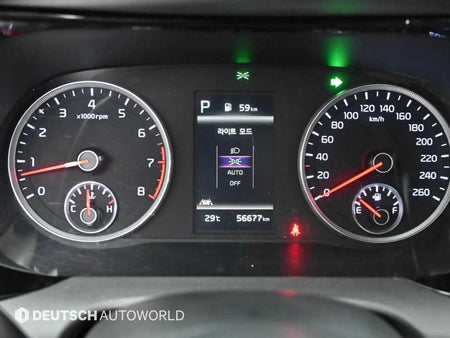 Kia K5 — photo 09
