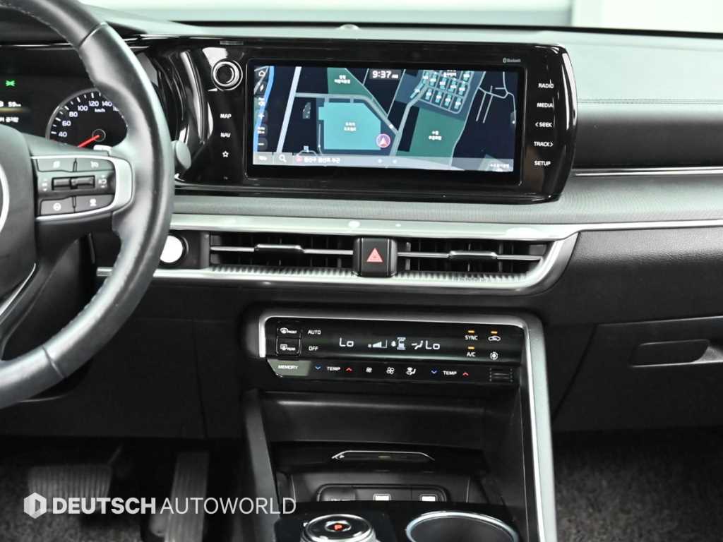 Kia K5 — photo 15