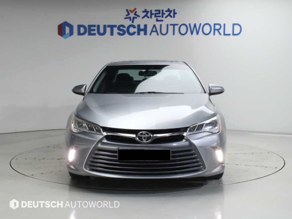 Toyota Camry — photo 03