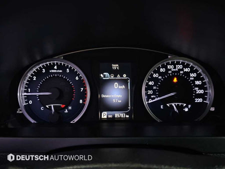 Toyota Camry — photo 08
