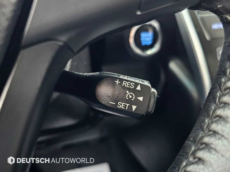 Toyota Camry — photo 16