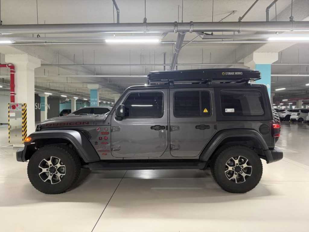 Jeep Wrangler — photo 04