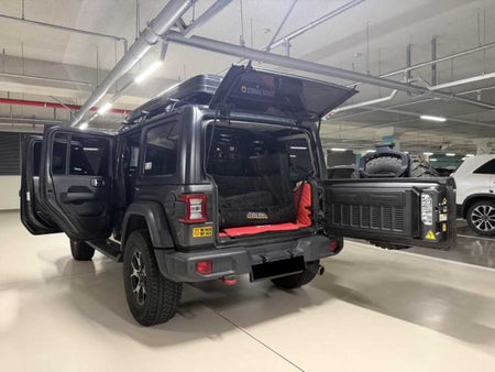Jeep Wrangler — photo 13