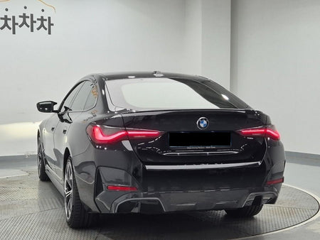 BMW i4 — photo 02