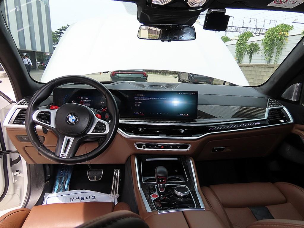 BMW X5M — photo 07