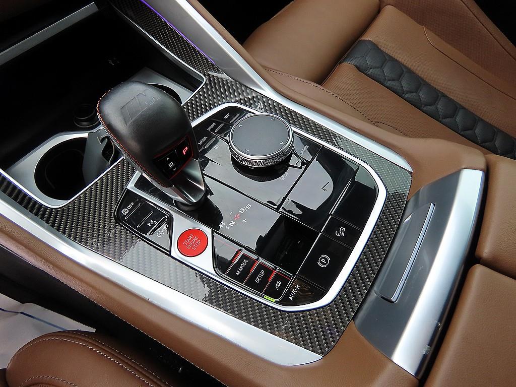 BMW X5M — photo 11