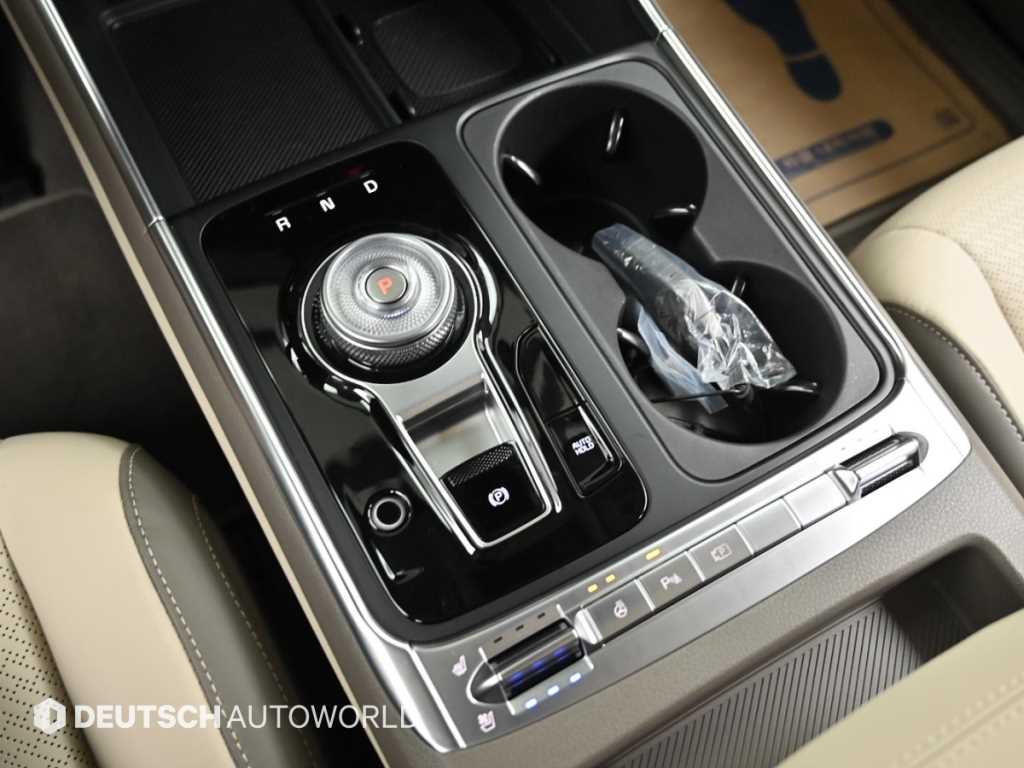 Kia Carnival — photo 09