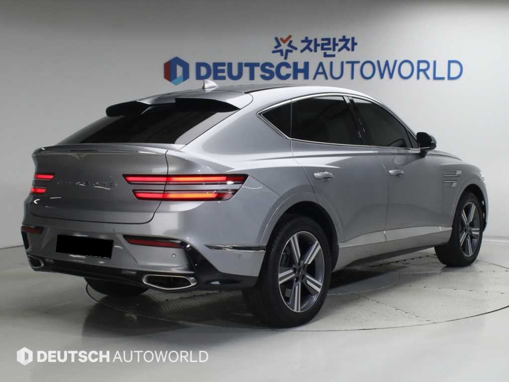 Genesis GV80 — photo 02