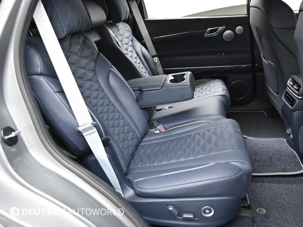 Genesis GV80 — photo 12