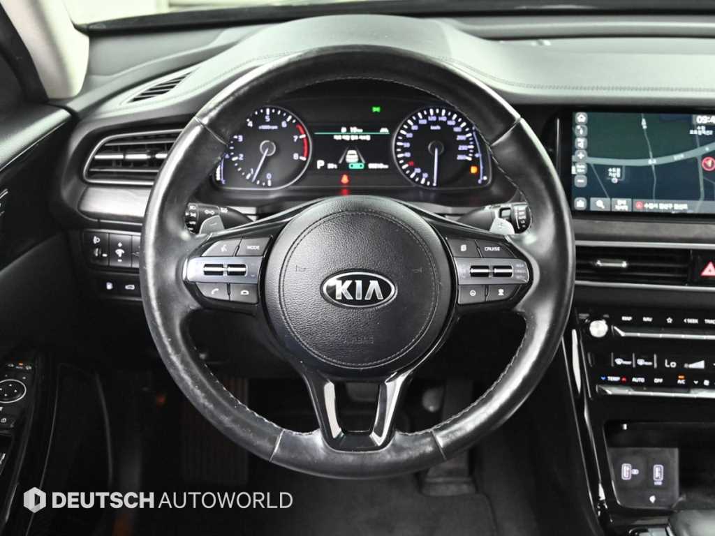 Kia K7 — photo 13
