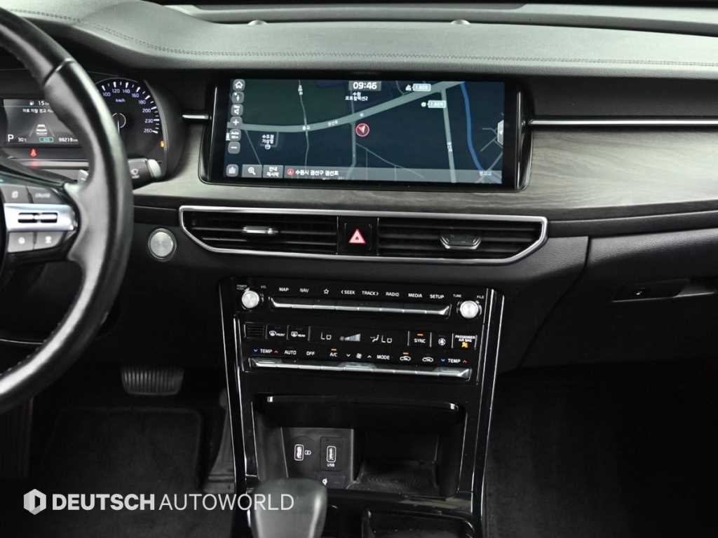 Kia K7 — photo 14
