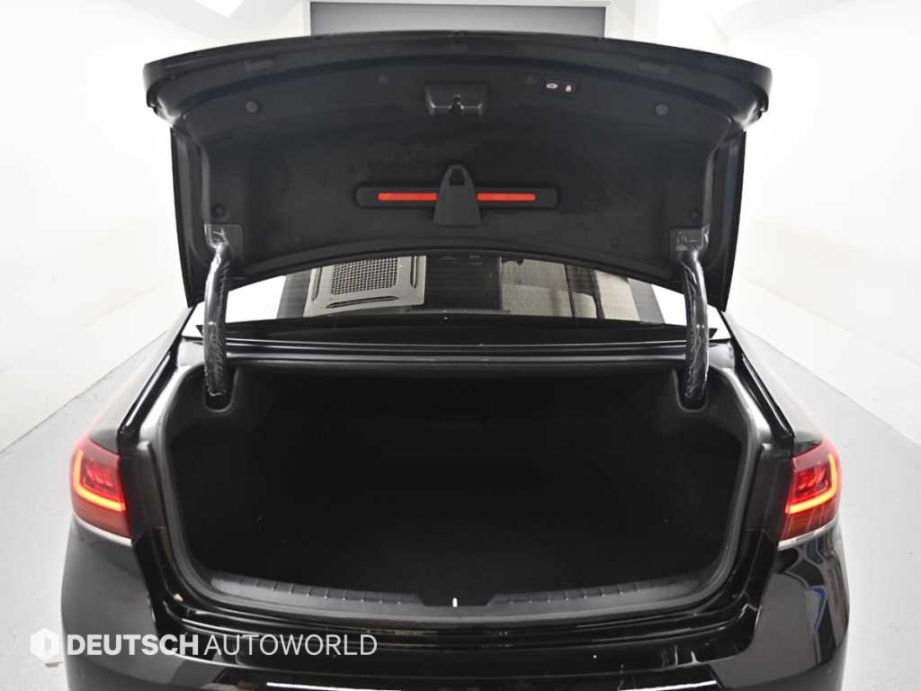 Kia K7 — photo 19