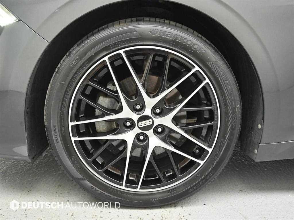 Kia K5 — photo 05