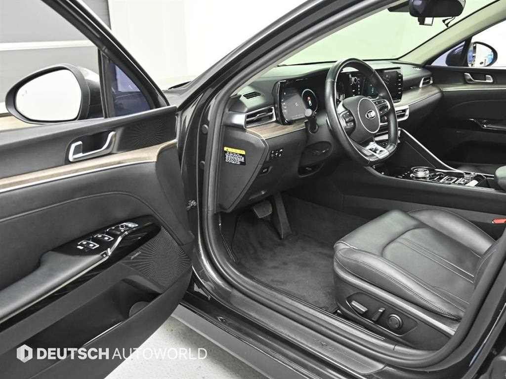 Kia K5 — photo 11