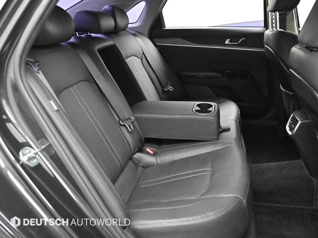 Kia K5 — photo 12
