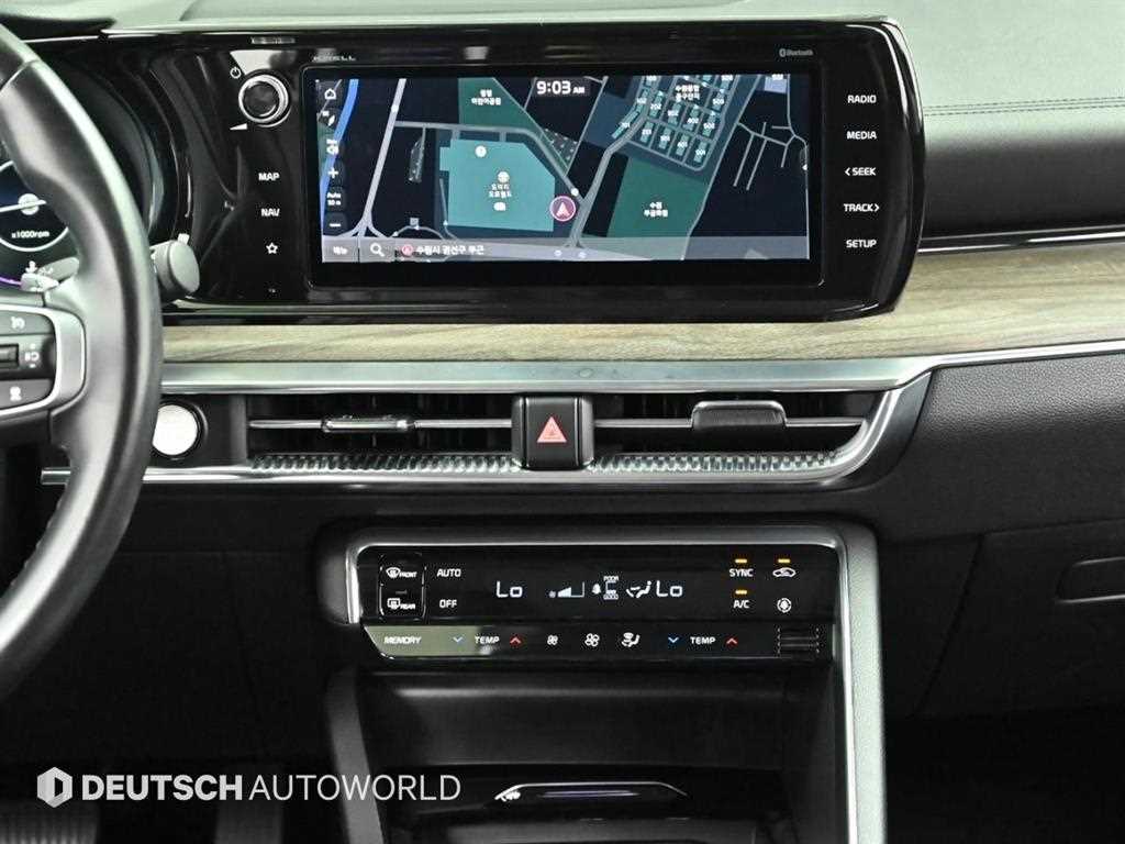 Kia K5 — photo 14